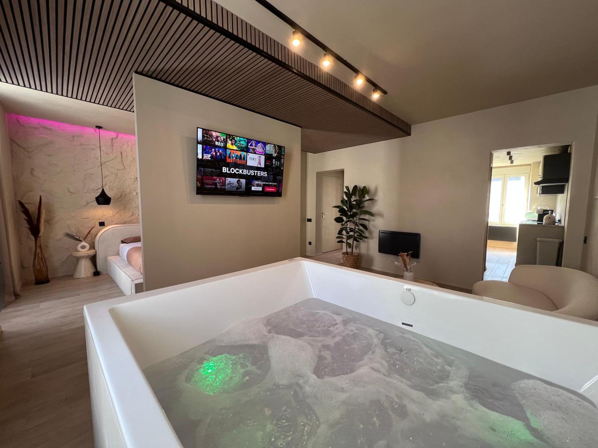 Harmony Room Suite Avec Balneo أنجير المظهر الخارجي الصورة