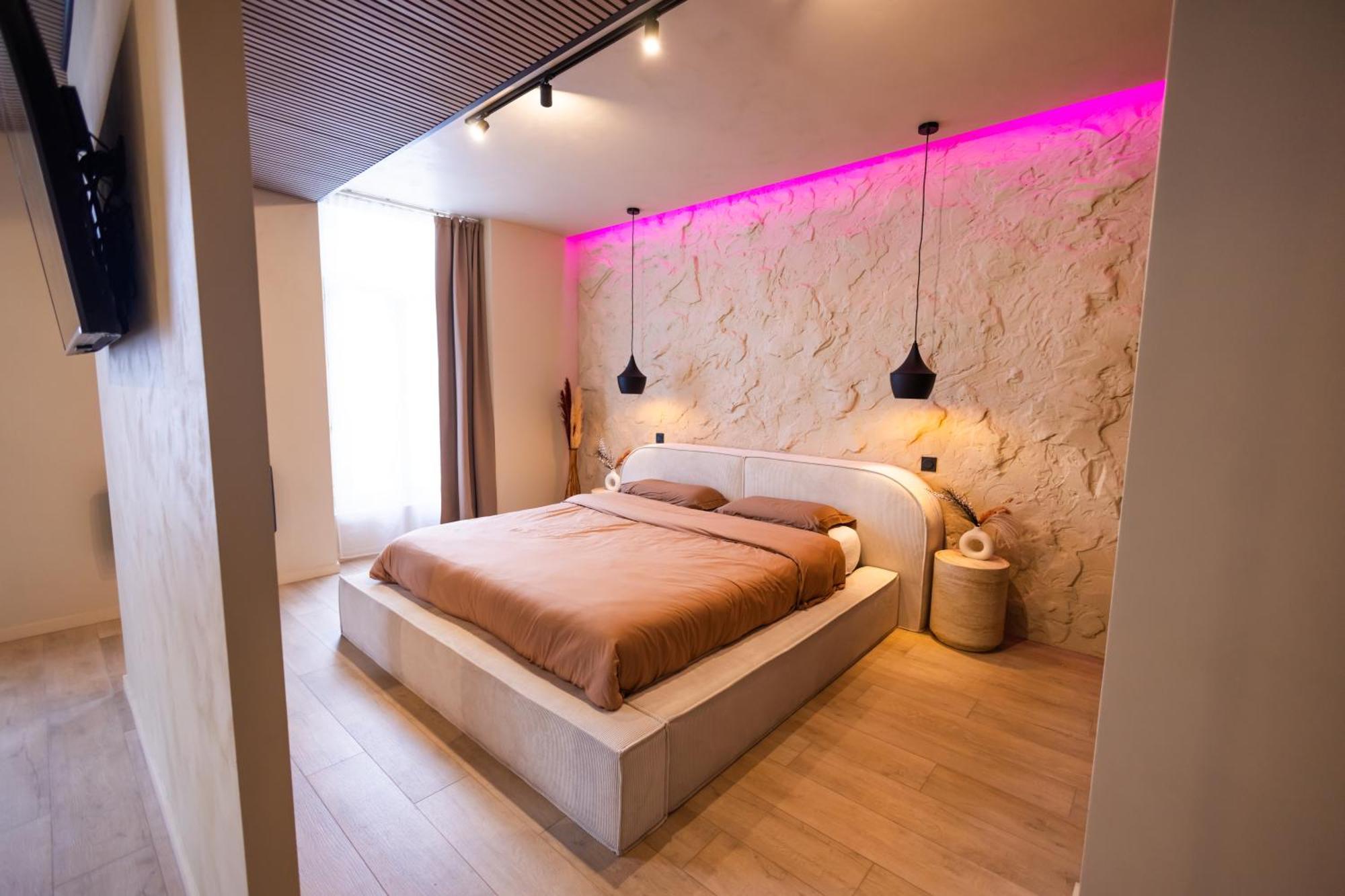 Harmony Room Suite Avec Balneo أنجير المظهر الخارجي الصورة